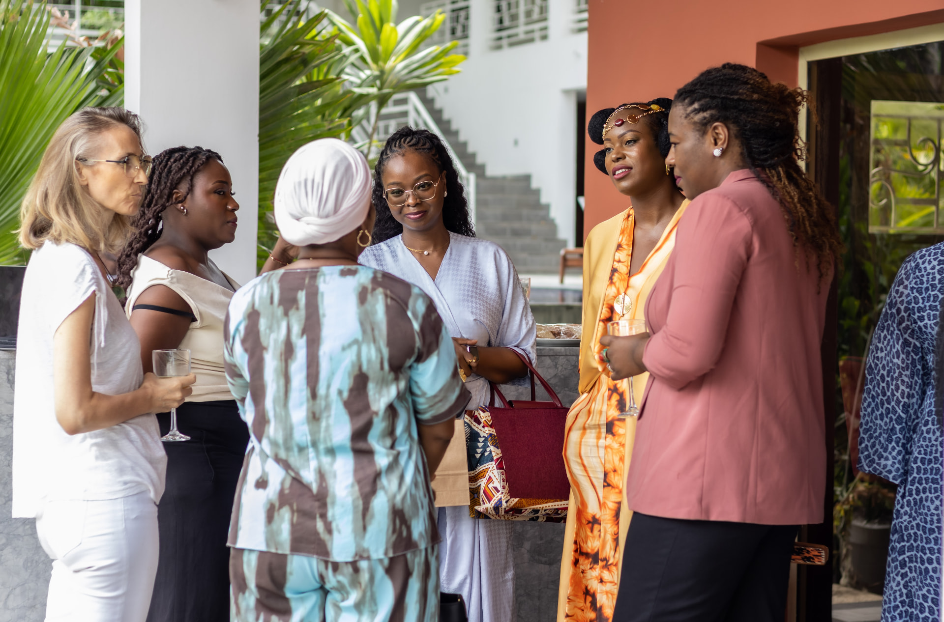 Membres du club Abidjanaises In Tech en action